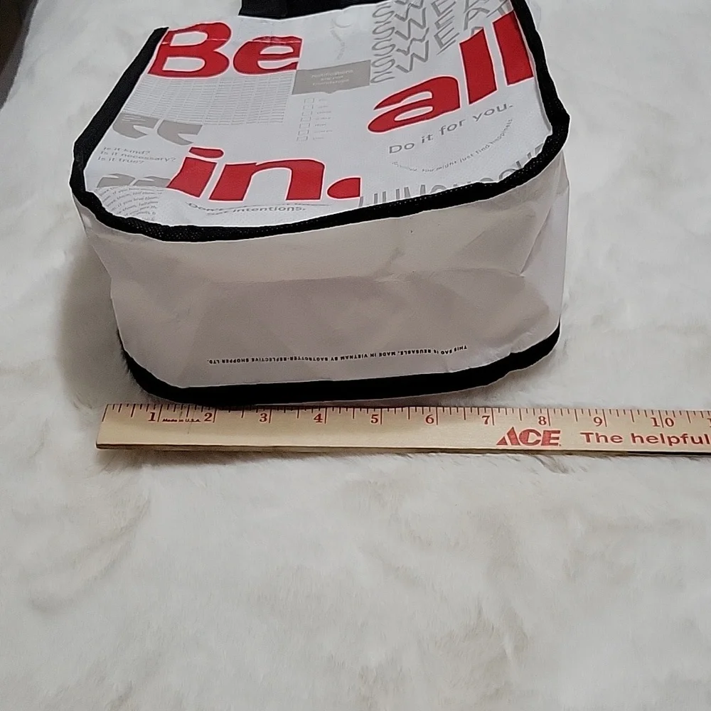 Lululemon Shopping Bag - Picture 4 of 6